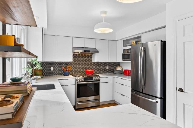 3111 E Hampshire STREET, Milwaukee, WI 53211