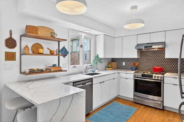 3111 E Hampshire STREET, Milwaukee, WI 53211