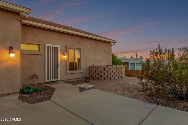 2564 N CHARLEBOIS Road, Apache Junction, AZ 85119