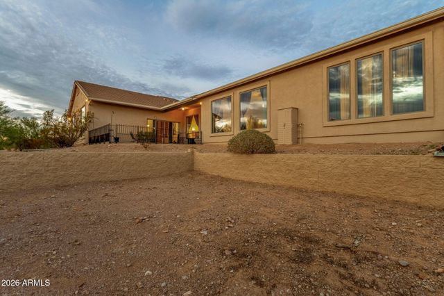 2564 N CHARLEBOIS Road, Apache Junction, AZ 85119