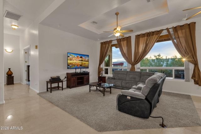 2564 N CHARLEBOIS Road, Apache Junction, AZ 85119
