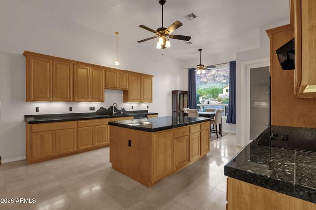 2564 N CHARLEBOIS Road, Apache Junction, AZ 85119