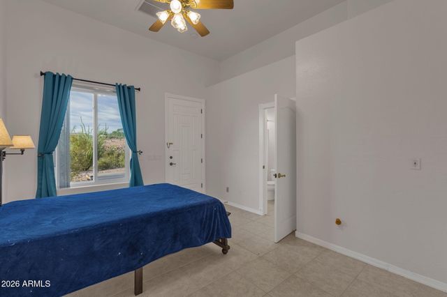 2564 N CHARLEBOIS Road, Apache Junction, AZ 85119