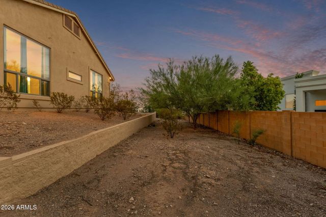 2564 N CHARLEBOIS Road, Apache Junction, AZ 85119