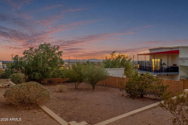 2564 N CHARLEBOIS Road, Apache Junction, AZ 85119