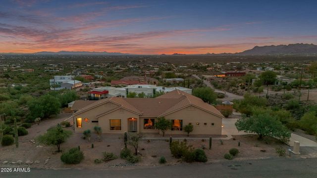 2564 N CHARLEBOIS Road, Apache Junction, AZ 85119