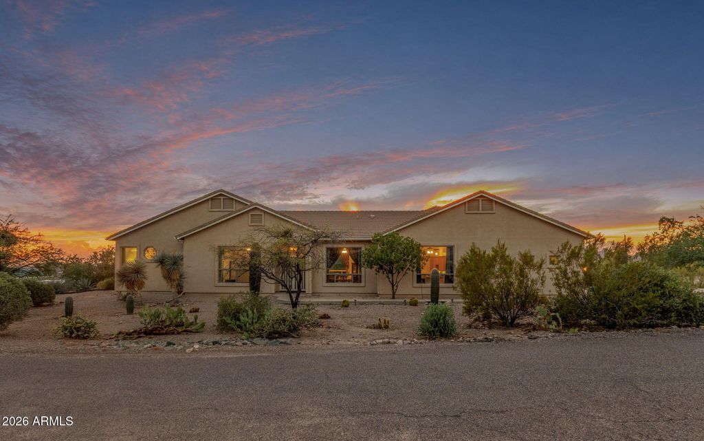 2564 N CHARLEBOIS Road, Apache Junction, AZ 85119 — photo 2