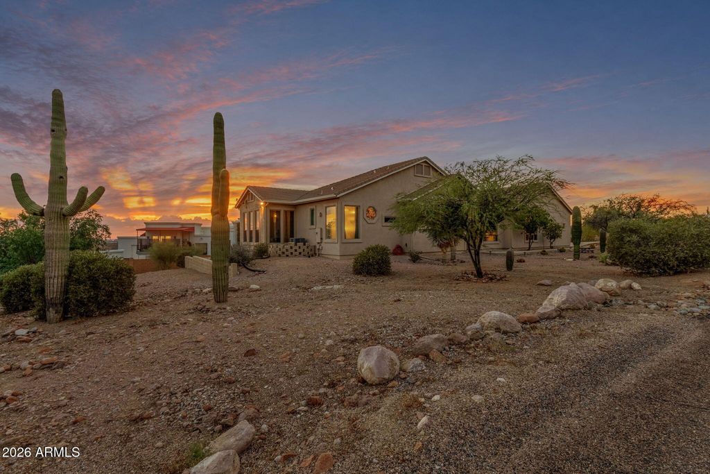 2564 N CHARLEBOIS Road, Apache Junction, AZ 85119 — photo 4