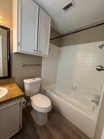 2608 Cypress Circle, Bryan, TX 77803