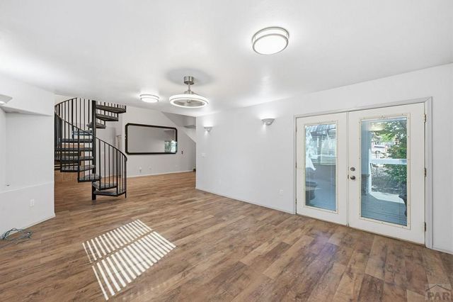 855 5th St, Penrose, CO 81240