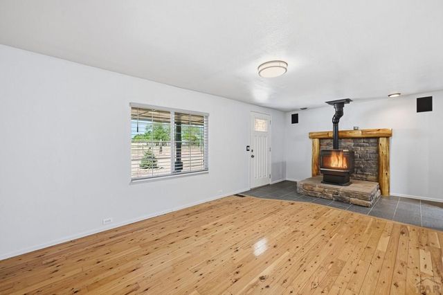855 5th St, Penrose, CO 81240