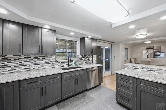 855 5th St, Penrose, CO 81240