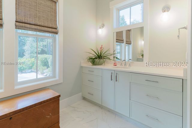 15 Summerton Dr, Bluffton, SC 29910