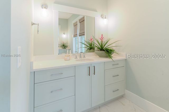 15 Summerton Dr, Bluffton, SC 29910