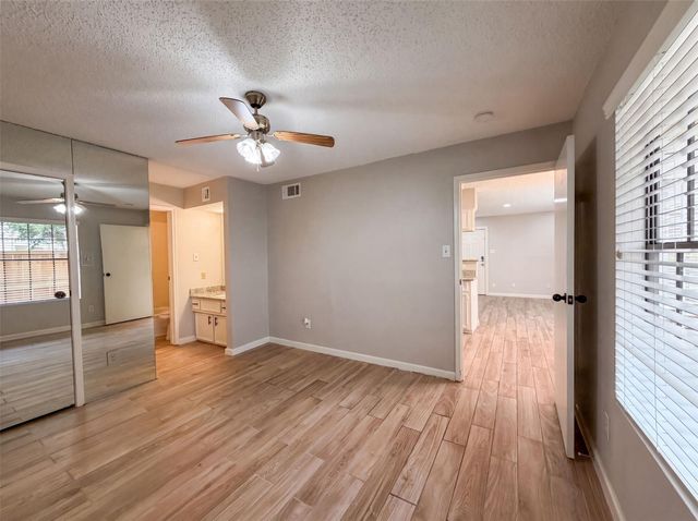 2750 Holly Hall Street 1409, Houston, TX 77054