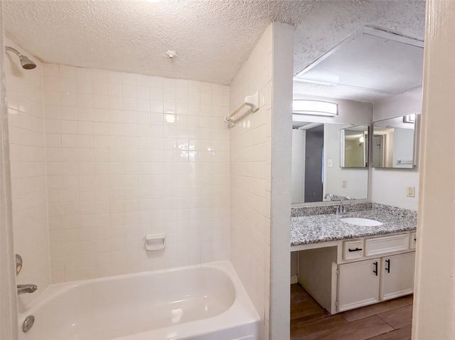2750 Holly Hall Street 1409, Houston, TX 77054