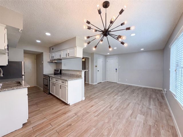2750 Holly Hall Street 1409, Houston, TX 77054