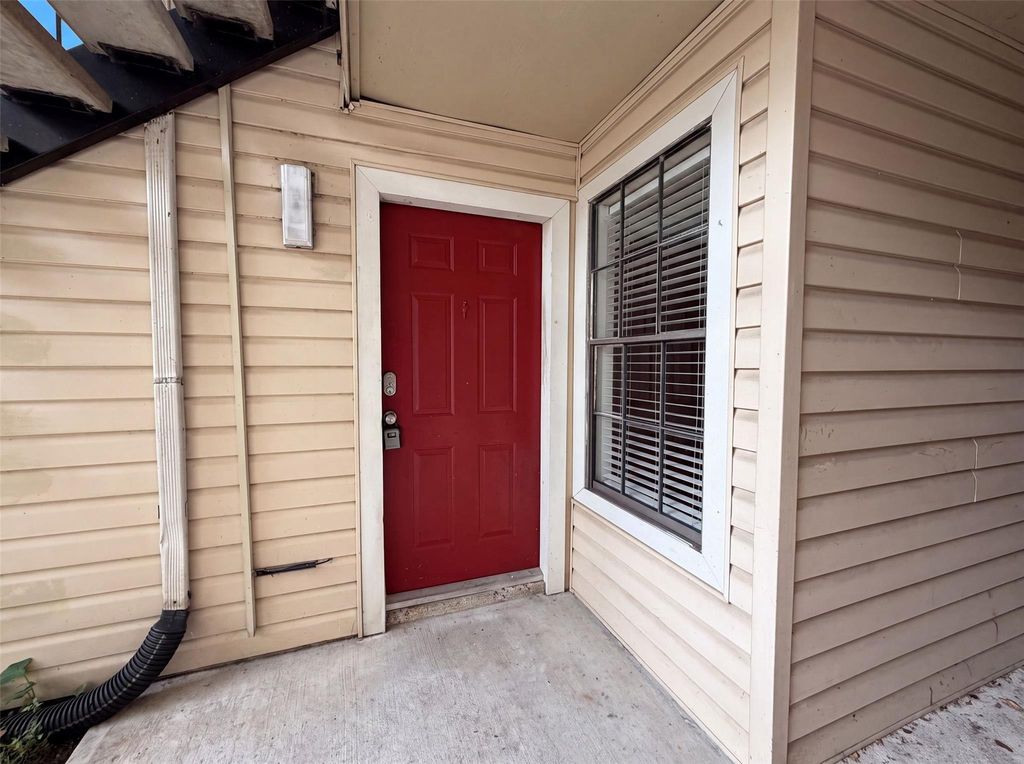 2750 Holly Hall Street 1409, Houston, TX 77054