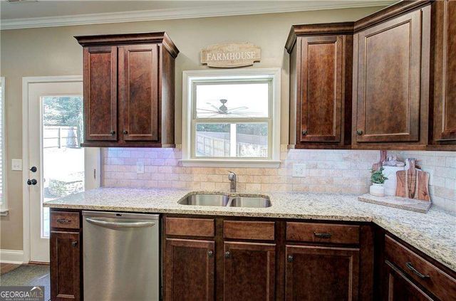 108 Sable Ridge Drive, Acworth, GA 30102