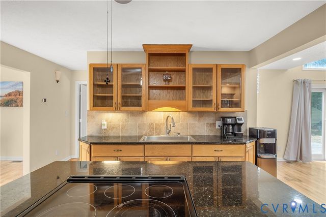 7237 Canal St, Lanexa, VA 23089