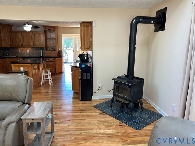 7237 Canal St, Lanexa, VA 23089