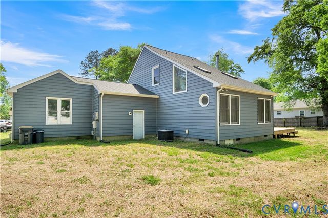 7237 Canal St, Lanexa, VA 23089