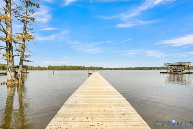 7237 Canal St, Lanexa, VA 23089