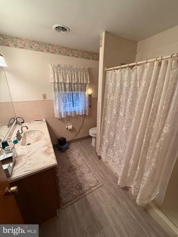 770 FOREST ROAD, Chambersburg, PA 17202