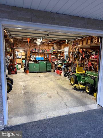 770 FOREST ROAD, Chambersburg, PA 17202