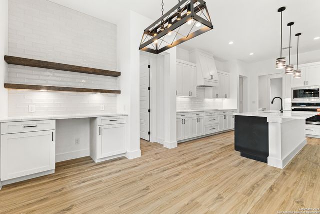 220 Toucan, Spring Branch, TX 78070