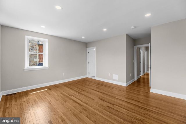 1023 E HAINES ST, Philadelphia, PA 19138