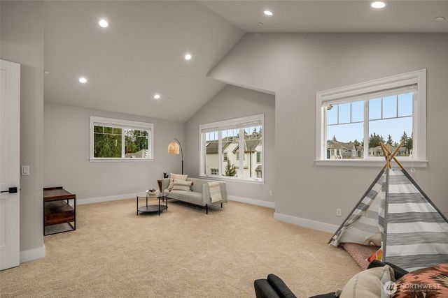 24480 NE 19th Place, Sammamish, WA 98074