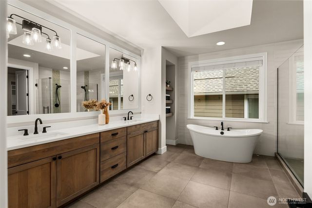 24480 NE 19th Place, Sammamish, WA 98074