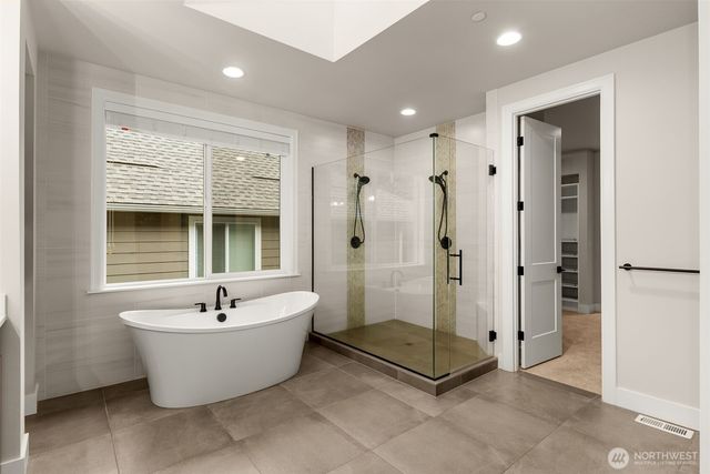 24480 NE 19th Place, Sammamish, WA 98074
