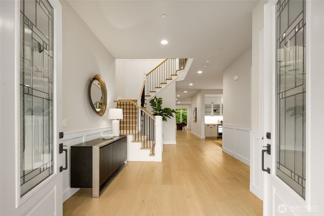 24480 NE 19th Place, Sammamish, WA 98074