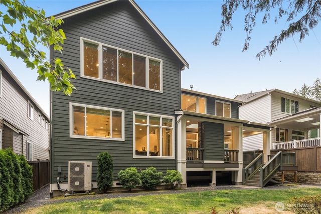 24480 NE 19th Place, Sammamish, WA 98074