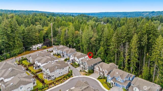 24480 NE 19th Place, Sammamish, WA 98074