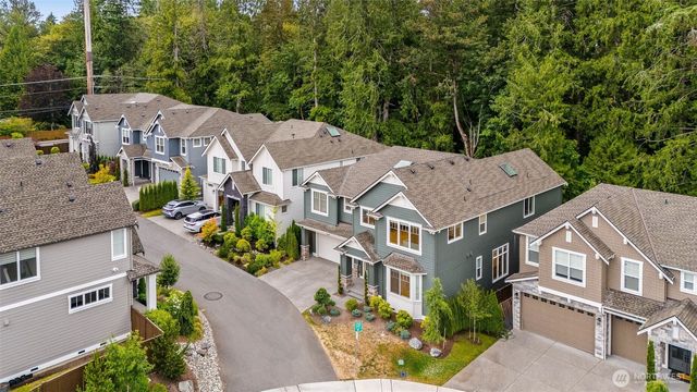 24480 NE 19th Place, Sammamish, WA 98074