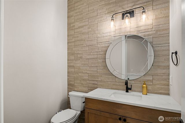 24480 NE 19th Place, Sammamish, WA 98074