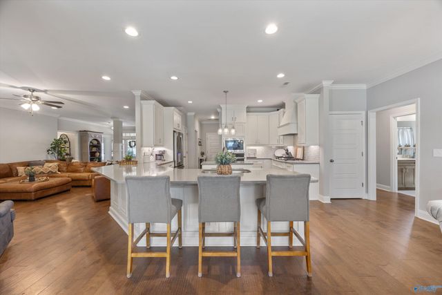 7614 Flint Crossing Circle, Owens Cross Roads, AL 35763