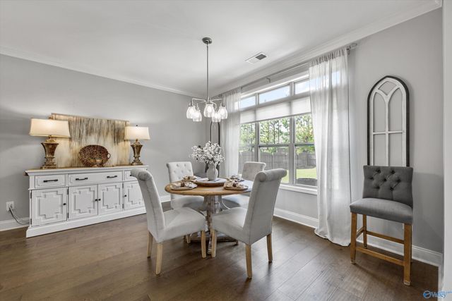 7614 Flint Crossing Circle, Owens Cross Roads, AL 35763