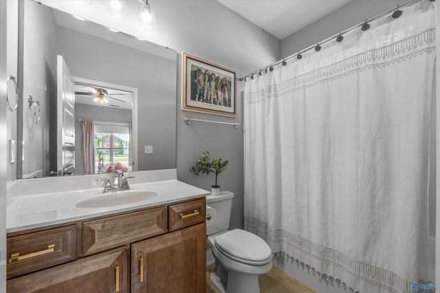 7614 Flint Crossing Circle, Owens Cross Roads, AL 35763