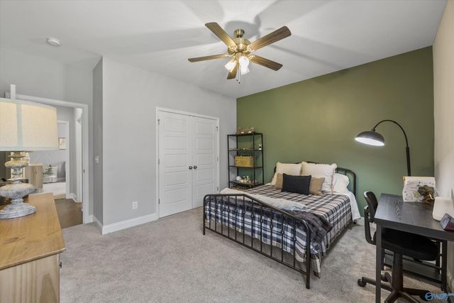 7614 Flint Crossing Circle, Owens Cross Roads, AL 35763