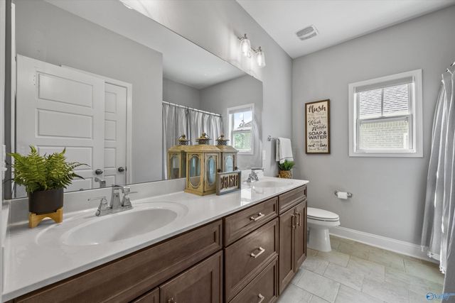 7614 Flint Crossing Circle, Owens Cross Roads, AL 35763