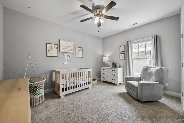 7614 Flint Crossing Circle, Owens Cross Roads, AL 35763