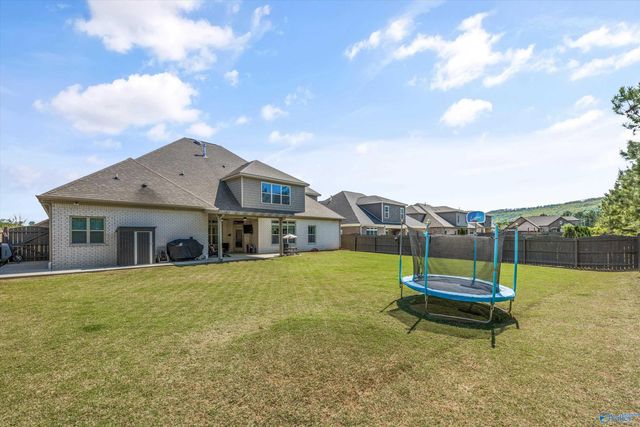 7614 Flint Crossing Circle, Owens Cross Roads, AL 35763