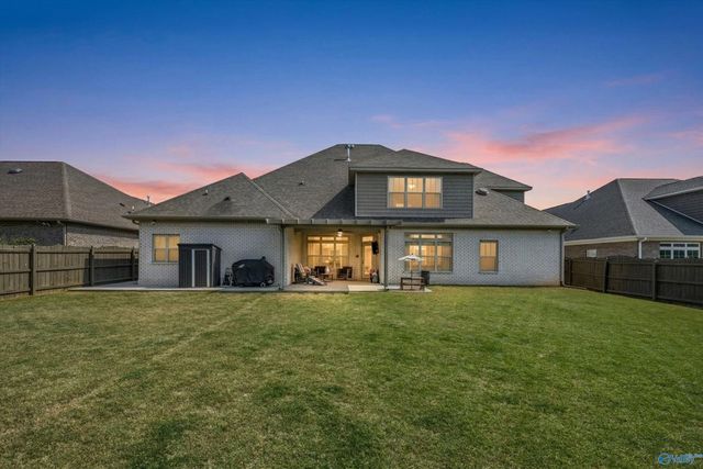 7614 Flint Crossing Circle, Owens Cross Roads, AL 35763