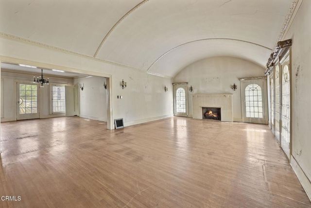 3273 Country Club Drive, Los Angeles, CA 90019