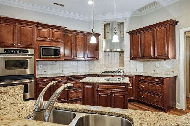 221 W Dove Ridge Lane, Spring Lake, NC 28390