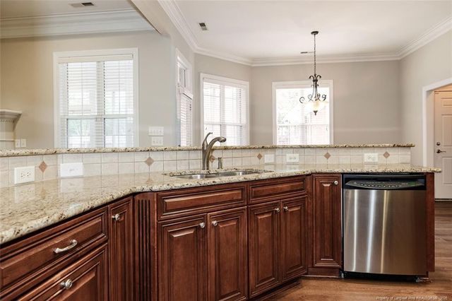 221 W Dove Ridge Lane, Spring Lake, NC 28390